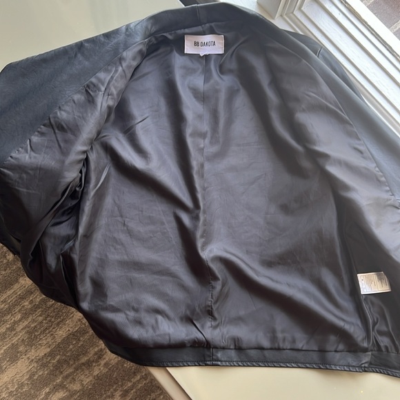 BB Dakota pleather jacket - Picture 3 of 4